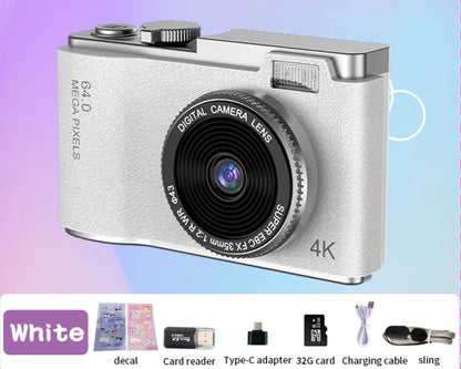 Vintage Retro CCD 2.4" Digital Camera
